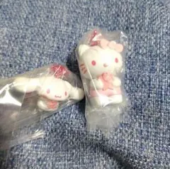 サンリオ　ワントーンマスコット桜 ハローキティ シナモロール