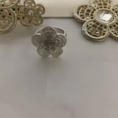 マリークワント花モチーフ リング未使用