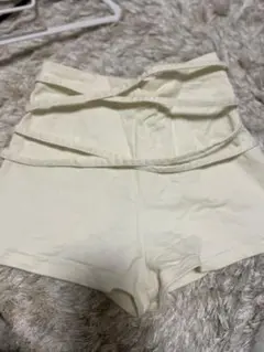 ダーリッチ Darich ダブルクロスベルトショートパンツ ivory S