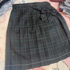 未使用品　ダークグリーンチェックリボン付きスカートセット