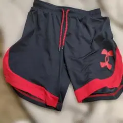 Under Armour バスケットボールパンツ ブラック レッドのサムネイル