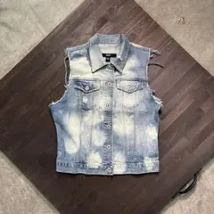 Item thumbnail for item d631bdb5-9a63-45e5-acef-0d2323a8b408