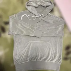 Nike 緑色　 フード付きパーカー