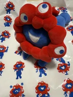 ミャクミャク　ぬいぐるみ　這い型　sサイズ、