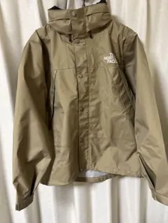 THE NORTH FACE（ザノースフェイス）　ベージュ　ナイロンジャケット
