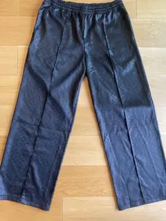 adidas アディダス サテン モノグラム トラックパンツ 黒 1J6010