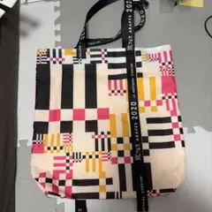 Item thumbnail for item 70b87881-fac5-49cb-a43c-c71a4e700a4e