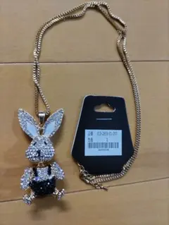 ウサギモチーフ クリスタルネックレス