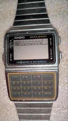 【※ジャンク※】CASIO DATA BANK DBC-610 　デジタル腕時計のサムネイル