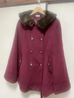 axes femme 襟ファー付き ケープ ポンチョコート 赤 クラシカル