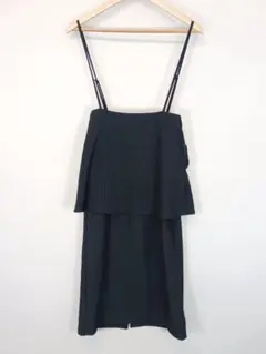 【訳あり】 ビス ストラップ付ペプラムカットスカート スリット 綺麗め ほつれ有のサムネイル