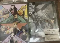 新品・鬼滅の刃Nijigen no Mori 進撃の巨人×SEGAクリアファイルのサムネイル
