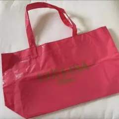 LIZLISA リズリサ　ショッキングピンク　ショッパー　ショップ袋　バッグのサムネイル