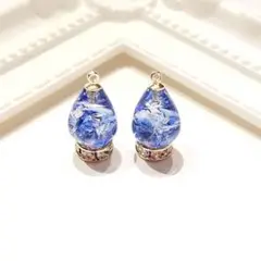 1777.スワロ入り♡ しずく型レジンピアス♡