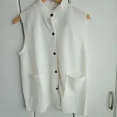 ホワイト ノースリーブ ベスト　M〜Ｌ相当