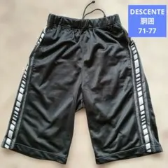 DESCENTE メンズＳ 黒ハーフパンツ サイドストライプ