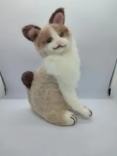 羊毛フェルト 猫の置物 約14cm羊毛フェルト