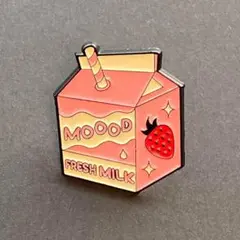 ピンバッチ　いちごミルク　フレッシュジュース　プレゼント　簡易ラッピング付き