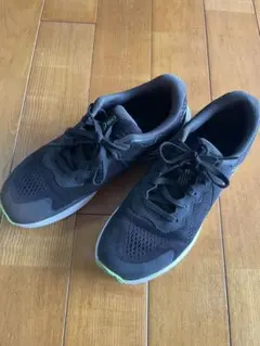 BLACK FRIDAY ASICS ブラック 23.5