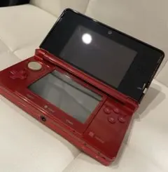 ニンテンドー3DS 本体 レッド 充電器付き