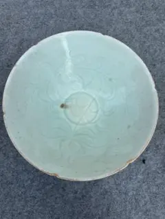 中国美術 青磁 花口大鉢 花卉文 青瓷 古陶磁 飾鉢 中国美術 青磁 花口大鉢 花卉文 青瓷 古陶磁 飾鉢 - メルカリ