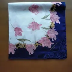 PIERRE BALMAIN 　大判ハンカチ