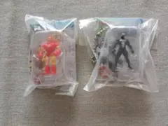 少し難あり　MARVEL ブリスターチャームコレクション ヴェノム アイアンマン
