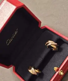 カルティエトリニティ ピアス