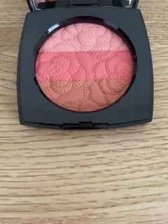 シャネル カメリアフトゥーラ チーク　新品未使用品　付属品すべてついています♡