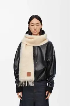 超美品、！ロエベモヘア混紡 マフラー レザーパッチ付き 超美品、！ロエベモヘア混紡 マフラー レザーパッチ付き