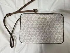 美品 MICHEAL KORS シグネチャー ショルダーバッグ