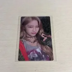 LE SSERAFIM different カズハ トレカ 封入 ソロジャケ