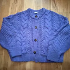 GU ケーブルクロップドカーディガン