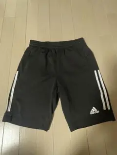 adidas ハーフパンツ ブラック L 140