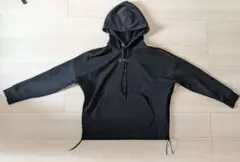 On 黒 フード付きパーカー　Women's Sサイズ