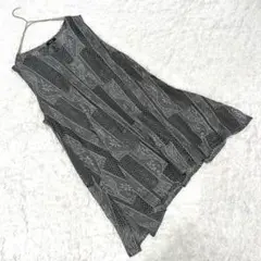 美品【プレッツォ】（M-L）ノースリーブチュニック グレー 花柄 カジュアル