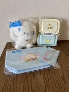 サンリオ くじ シナモロール ぬいぐるみ・保冷バッグ・ペアキーホルダー・保存容器