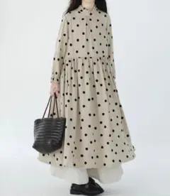 ドット柄ロングワンピース 綿麻 長袖 マキシワンピース 大人 Aライン ゆったり