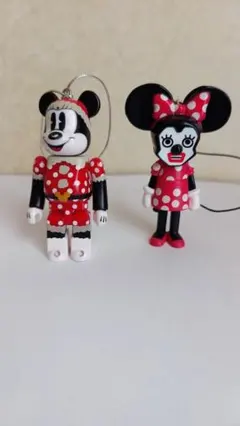 ミニーマウス 水玉模様 キーホルダー2点セット