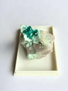 翠銅鉱
