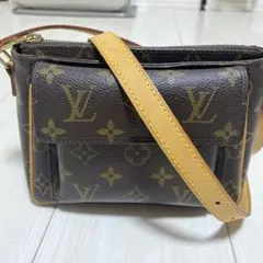 ルイ・ヴィトン ショルダーバッグ ヴィバシテPM モノグラム