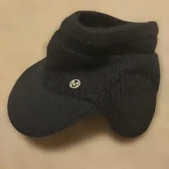 ブラックニット帽 ビジュー付き つば付き