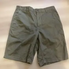 GU オリーブ色 ショートパンツ ボタン式