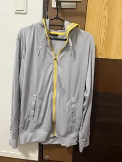 新古未使用‼️ユニクロトレーナーパーカメンズＬサイズポリエステル100%