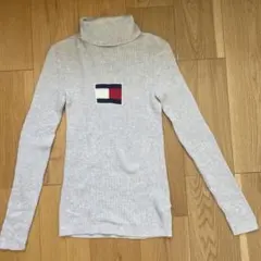 Tommy Jeans グレー タートルネックセーター