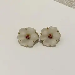 ニナリッチ　花モチーフ イヤリング