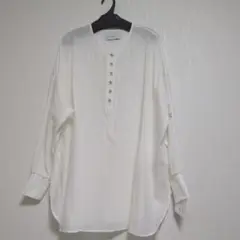 CYAN tokyo シアントーキョー　ワッシャーラメリブブラウス
