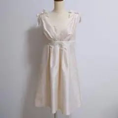 Ferouxフェルゥ　ドット柄膝丈ドレス　お呼ばれワンピース