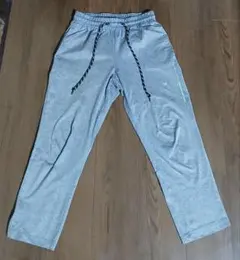 トレーニングパンツ