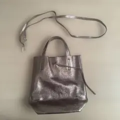 MARLONトート メタリックシルバー ショルダーバッグ